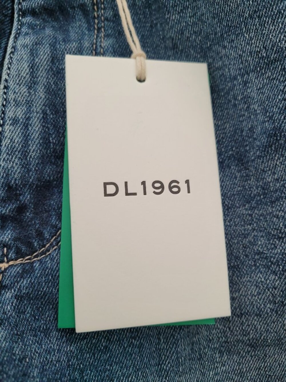 NWT ANTHROPOLOGIE DL1961 Hepburn Wide Leg High Rise Ankle Jeans Size 29 - Picture 8 of 8